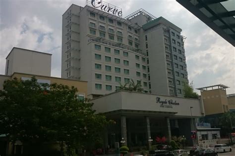 Royale Bintang Hotel The Curve Andrea Walker