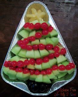 Other christmas fruit tray ideas: Christmas Tree Veggie, Fruit, and Cheese Platter Ideas ...