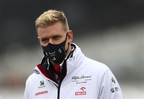 Mick Schumacher Hat Vor Erstem Formel Training Respekt