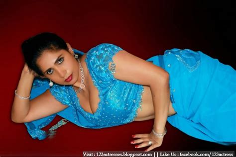 Hot Indian Film Actress Pics Actress Mini Richard Traditional Photos