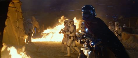 Star Wars The Force Awakens Recension Tiger Film