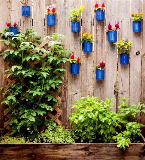 Backyard fence your inspirations bizezz exterior. 30+ Cool Garden Fence Decoration Ideas