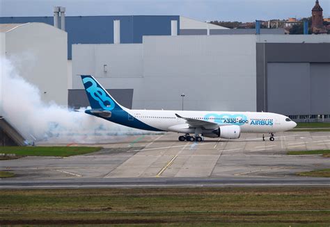 Le 1er Airbus A330 800 Met Ses Moteurs En Route à Toulouse Actu Aero