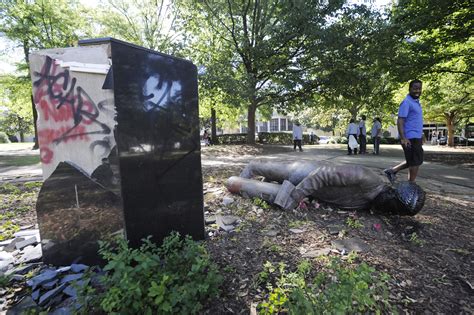 Birmingham Begins Removing Confederate Monument After Protests