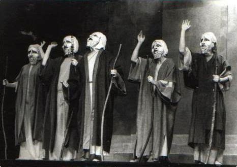 Greek Chorus Greek Chorus Greek Theater Masks Ancient Greek Theatre