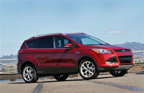 Review 2014 Ford Escape Blends Sporty Character With Utility The