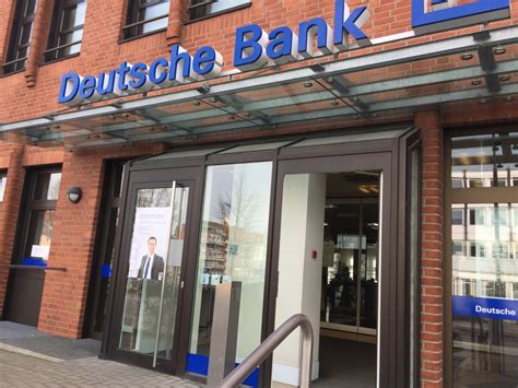 Sie sind auf der suche nach deutsche bank in bochum und möchten sich auch über firmen und unternehmen informieren? Deutsche Bank schließt Filiale in der Moislinger Allee ...