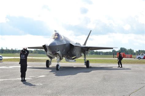 The High Speed Hard Sell Why The F 35 Is Coming To A Canadian Air Show