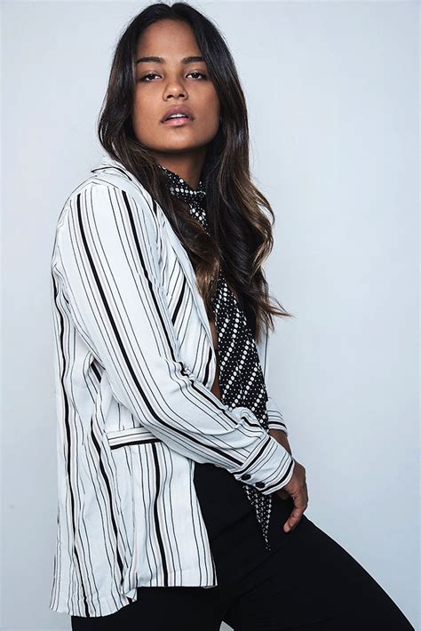 Mahina Garcia Model Superbe Connecting Fashion Talents