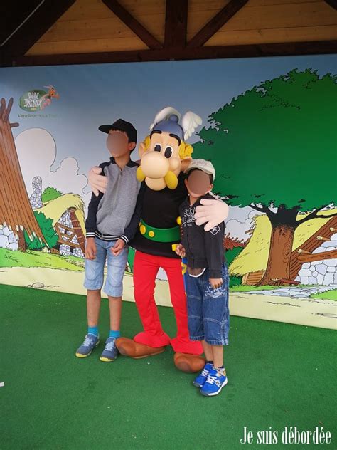 A l'origine, le parc astérix est un parc pour enfants dont l'ambiance et les attractions font que même les grands sont ravis ! Une magnifique journée au Parc Astérix - Je suis débordée