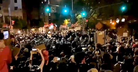 Heres What Happened On The 8th Night Of George Floyd Protests The New York Times