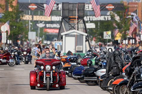 Look Pictures From The 2021 Sturgis Motorcycle Rally In South Da