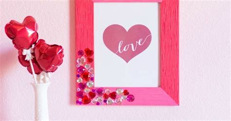 Diy Valentine Jewel Picture Frame Design Improvised