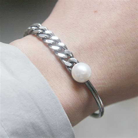 Oxidized Sterling Silver Asymmetric Chain Freshwater Pearl Bracelet
