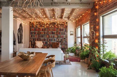 Small Book Filled Loft In Downtown Los Angeles Offers A Magical Aesthetic