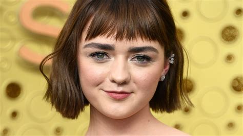 Maisie Williams 2019 Emmys Outfit Looked Like Two Dresses Sewed Together