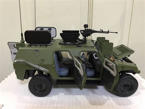 118 Hummer Tactical Diecast Vehicle Military Armored Car Alloy Model