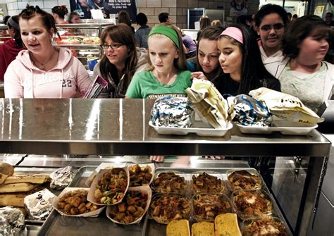 School Lunch Menu Now Includes Carb Counts For Flushing Students