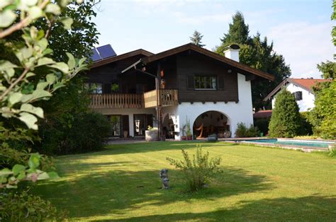 340 m² · 6.765 €/m² · 8 zimmer · haus · keller · doppelgarage · fußbodenheizung · fahrstuhl · sauna. Haus Verkauf Chiemgau