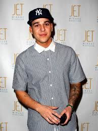 Rob kardashians sternbild ist fische und er ist jetzt 34 jahre alt. Rob Kardashian tattoo images collection: rob kardashian ...