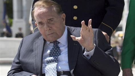 Former republican presidential nominee and senate majority leader bob dole (kan.) has been diagnosed with stage 4 lung cancer, he announced thursday. Former Kansas senator Bob Dole apparently involved in ...