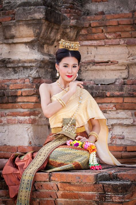 ชุดไทย thai wedding dress thai traditional dress traditional thai clothing