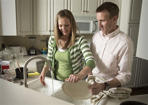 Do Chores Together For Better Relationship Byu News