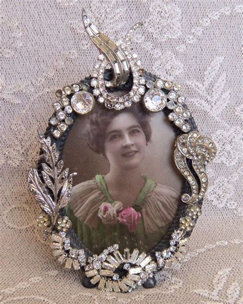 Pin By Just A Dreamer On Home Decor Jeweled Picture Frame Vintage