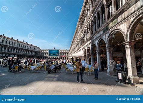 People Visit San Marco Square In Venice Editorial Image Image Of Gateway Palace 50862900