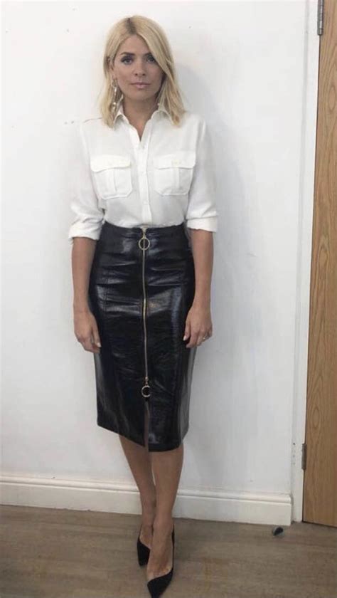 Itv This Morning Holly Willoughby Flashes In Pvc Skirt On Instagram