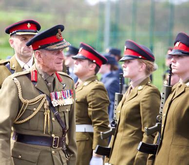Dans un message, il a salué le travail extraordinaire du prince philip. Le duc d'Edimbourg en visite dans le Leicestershire ...