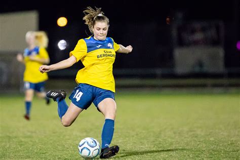 Swq thunder soccer offers livescore, results, standings and match details. NPLW Rd14 Snr Women Western Pride FC vs SWQ Thunder FC - J ...