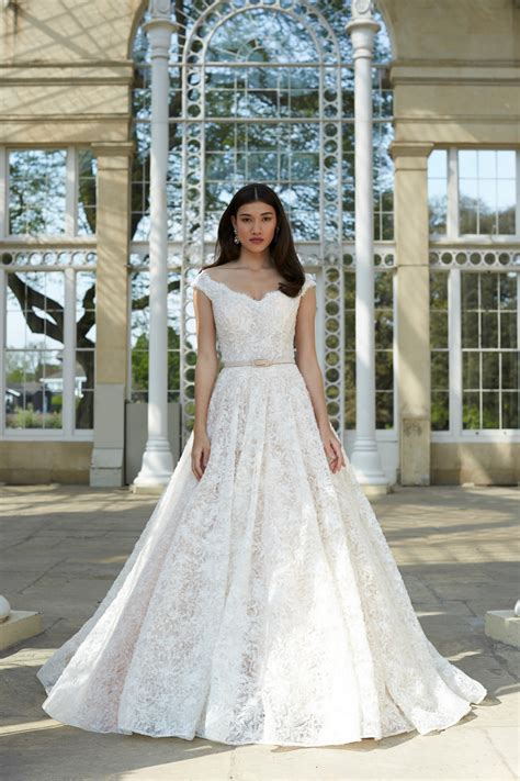 Sassi Holford Twenty17 - Fierce & Fashion Forward Wedding Dresses ...