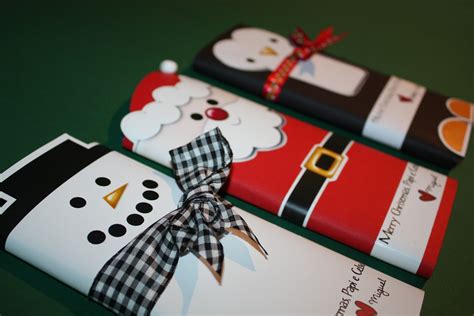 All the hard work has already been done for you. PatyCake: Freebies-Christmas Wrappers....Chocolate bar ...