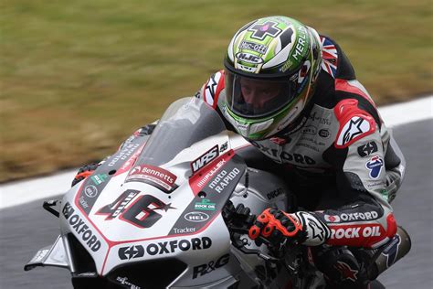 bsb tommy bridewell claims the first pole position of the 2021 bennetts british superbike