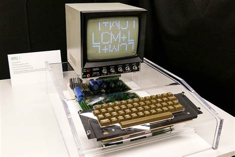 This is an agent noun from compute (v.). First Apple computer made in 1976 to be auctioned online ...