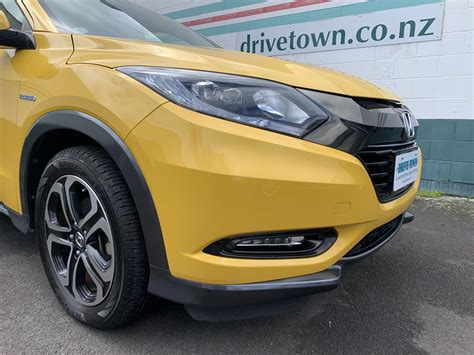 Drive Town 2017 Honda Vezel Hybrid X Safety Sensing Rv Suv Yellow