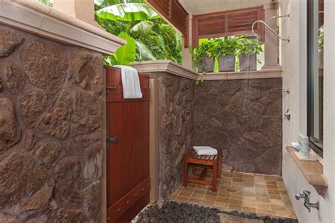 Wbv Coco Palms D101private Outdoor Shower Off Master Bath Maui