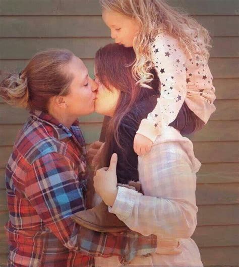 Anime Mother And Daughter Lesbians Lesbian Moms Lesbian Family Photos Lesbian