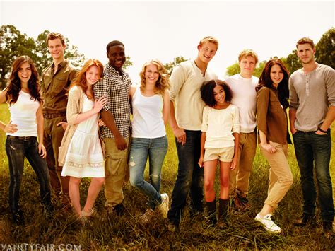 The Hunger Games Cast Poses For Vanity Fair Cbs News