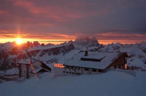 Cortina Rifugio Lagazuoi Sunrise Sunset Natural Landmarks Sunrise