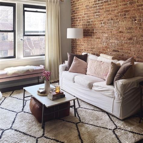 Home Tour Sarah Jacobson S Historic NYC Apartment The Everygirl