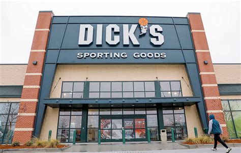 Dicks Sporting Goods Ceo Expects New Gun Policy To Have Negative Sales Impact