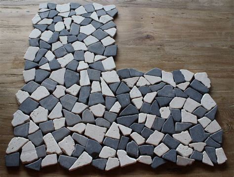 Nachfolgend erhalten sie eine detailreiche anleitung zum perfekten verlegen von mosaikfliesen. Bruchstein Mosaik Fliesen Verlegen | Divero Marmor ...