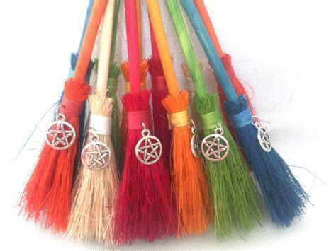 Set Of 6 Mini Witches Brooms Mini Altar Besom Halloween Decoration