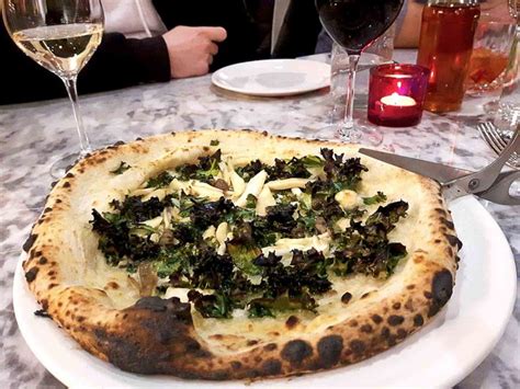 Funghi Pizza that's Fun to Eat | Hidden Gems Vancouver