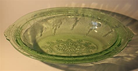Inch Oval Uranium Glass Bowl Florentine Poppy Hazel Etsy