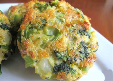 Vamos ya a la receta de pollo con brocoli. Tortitas de brócoli | Recetas Mexicanas