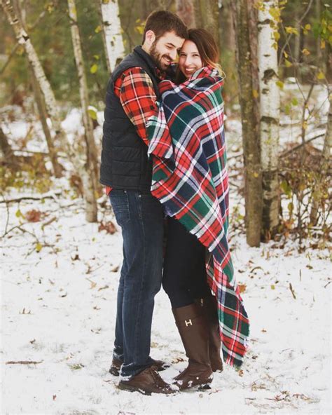 31 Very Merry Christmas Photo Ideas For Couples Today We Date
