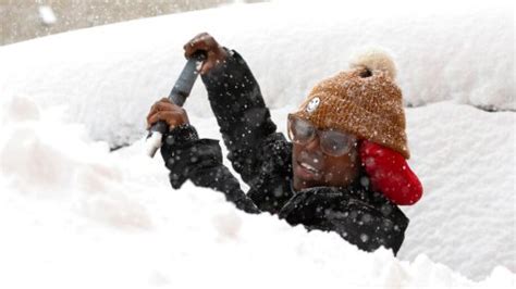 New York Lake Effect Snowstorm Turns Deadly As Big Apple Sees First